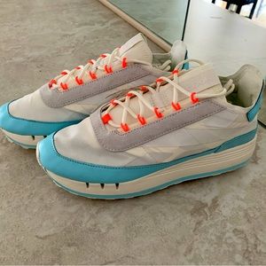 Brand new Reebok Legacy 83 sneakers